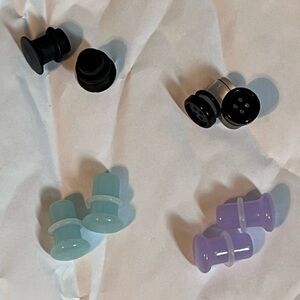 0g (8mm) ear stretching plugs / gauges